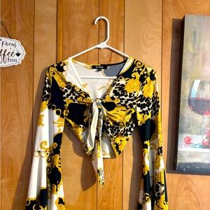 bell sleeve crop top